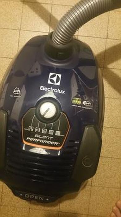 Aspirateur traîneau SilentPerformer - ESP74DB