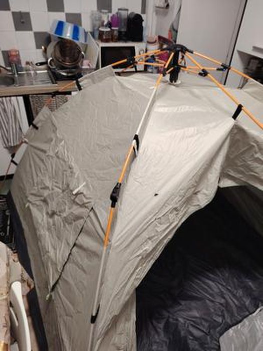 Tente Outsunny Tente de camping pop up 2-3 personnes 2 portes vert kaki