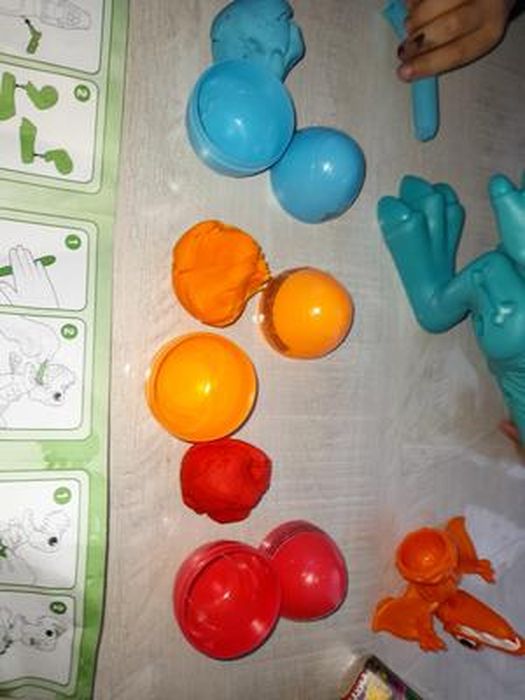 Play-Doh, Mon Premier Kit avec 4 Pots de Pate a Modeler & Pte à Paillettes, kit