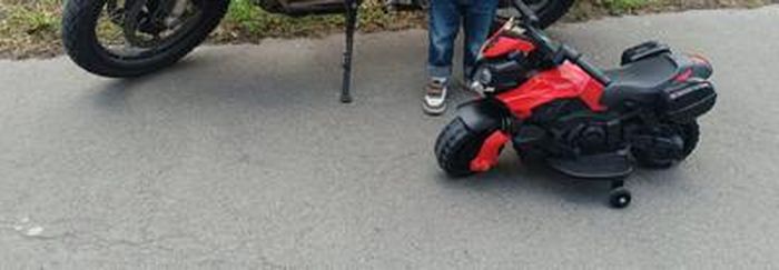 Moto Électrique Enfant HOMCOM 6V - 3 Km/h - Effets Lumineux/Sonores - Roulettes Amovibles - Pour 18-48 Mois