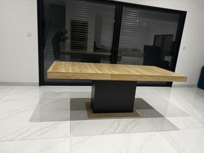 Table Extensible Eden 160-200 Cm - Bois Et Noir Pour 6 à 10 Personnes - Design Moderne