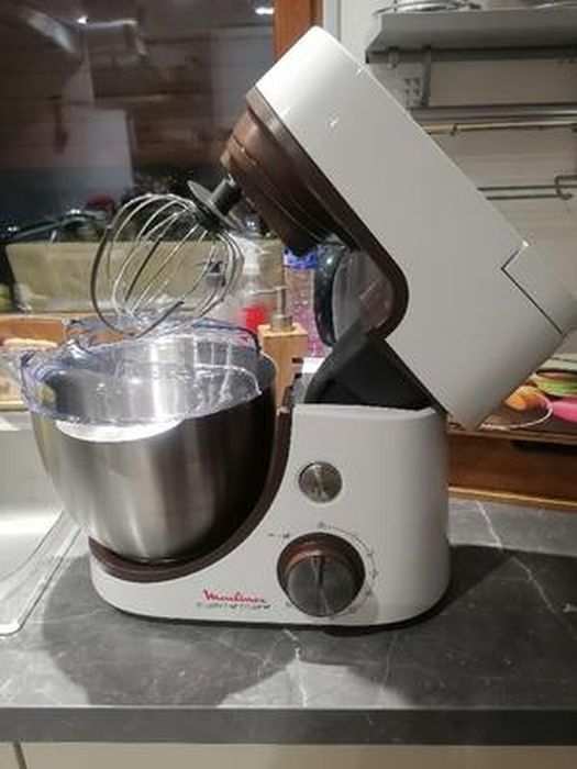 MOULINEX QA51K110 Masterchef Gourmet Baking With Kids Robot pâtissier, 1100  W, 5 vitesses + pulse, Bol inox, Kit pâtisserie enfants - Cdiscount  Electroménager
