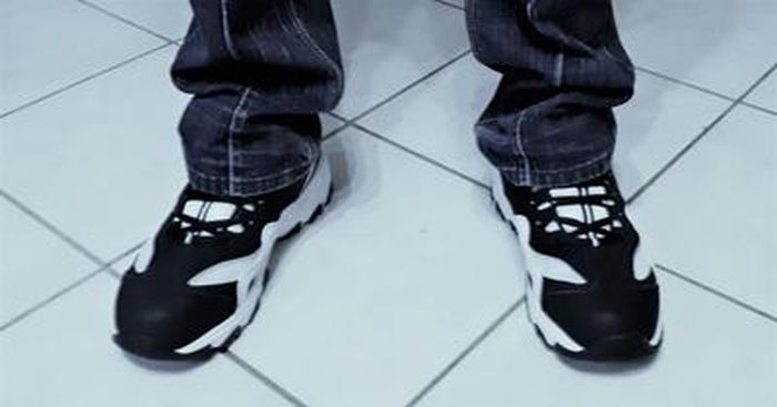 LARNMERN Basket de Sécurité Hommes Homme Amorti Chaussures de Sécurité  Legere Chaussures de Travail Chaussure de Securite Chantiers Industrie  (Noir,36EU) : : Mode