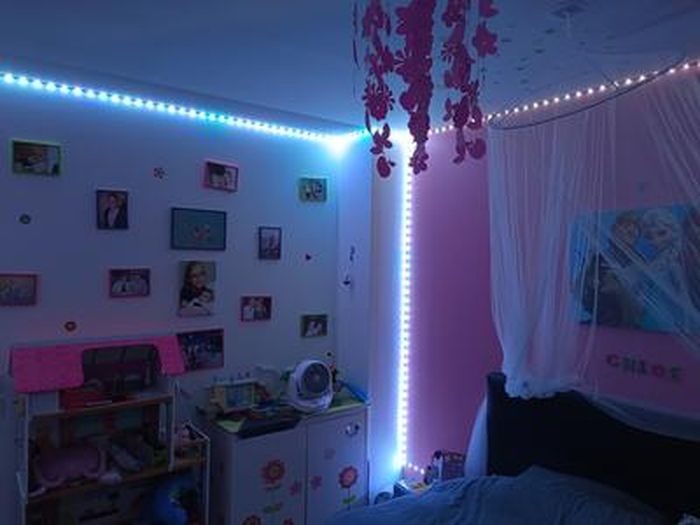 BANDE - RUBAN LED lumineux 20M 1200LED RGB Lumière de câble USB Barre  lumineuse décorative flexible avec télécommande - Cdiscount Maison