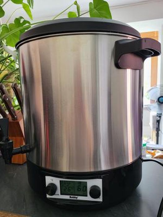 Soldes d'hiver 2026 : Robby Stérilisateur de bocaux électrique cuve inox avec robinet et min... pas cher
