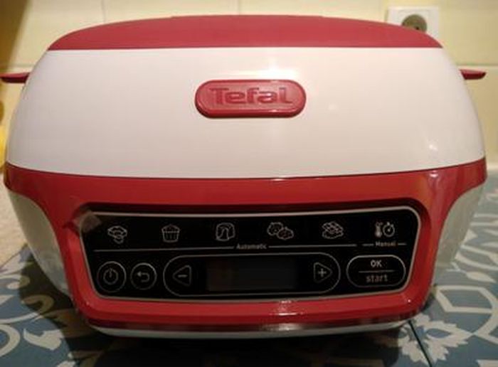 TEFAL KD801811 Cake Factory Machine intelligente à gâteaux - Blanc/Rose -  Cdiscount Electroménager