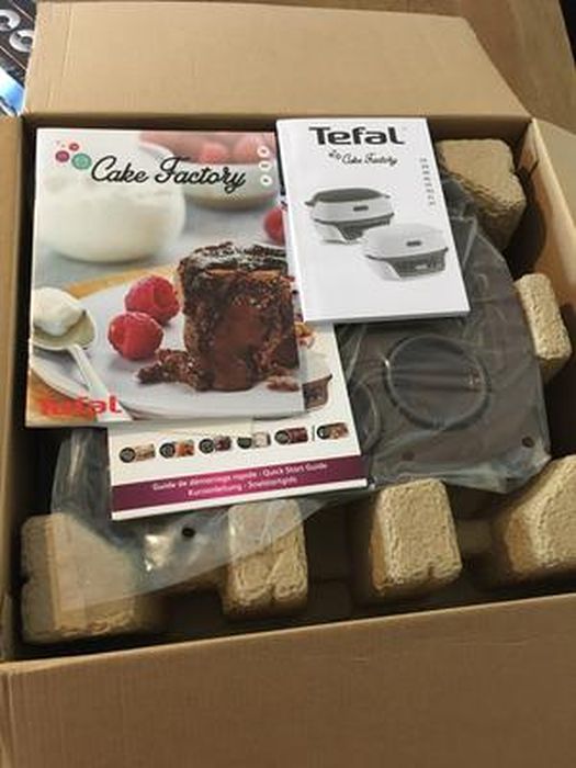 TEFAL KD801811 Cake Factory Machine intelligente à gâteaux - Blanc/Rose -  Cdiscount Electroménager