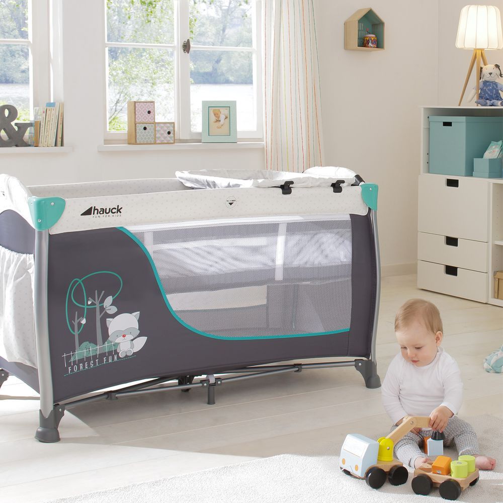 Hauck Lit Parapluie Sleep N Play Center Avec Plan A Langer Forest Fun Cdiscount Puericulture Eveil Bebe