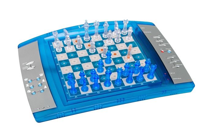 LEXIBOOK - Jeu d'échecs Chesslight - Transparent et Lumineux - 2 joueurs