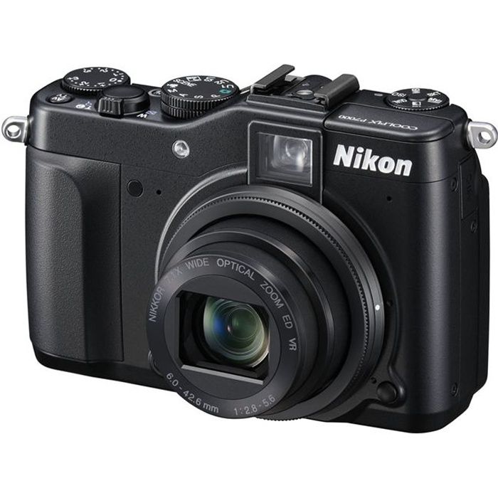 NIKON COOLPIX P7000