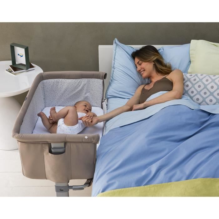 Chicco next to me ocean top