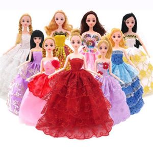 vetement pour barbie pas cher