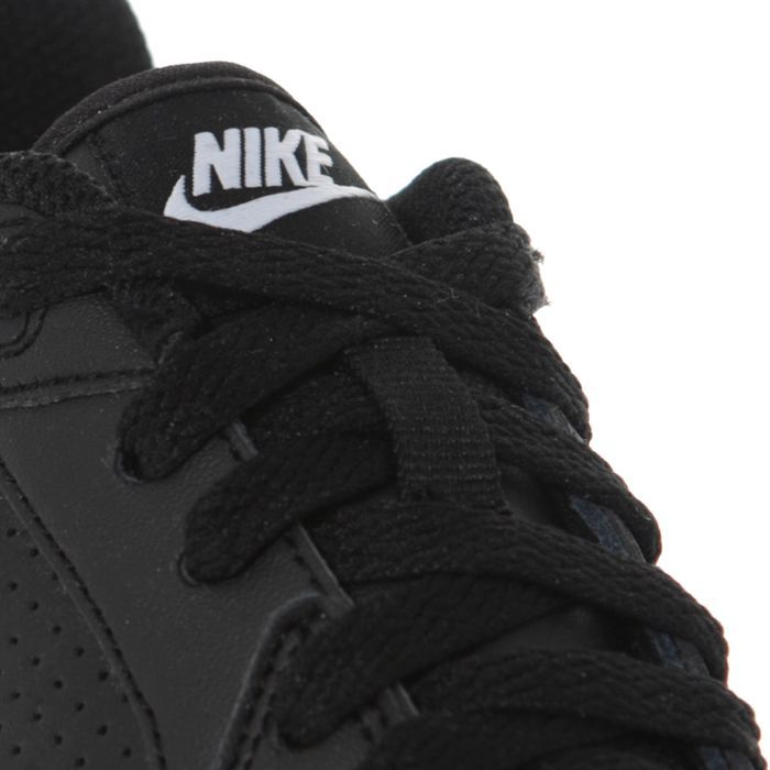 Nike saku clearance
