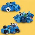 LEGO® 11006 Classic Briques Créatives Bleues, Jeu Éducatif pour Enfants +4 ans, Set avec Jouet Robot, Train et Baleine-2