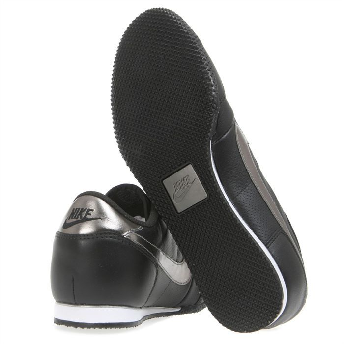 Nike track racer store