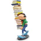 Figurine de Collection - COLLECTOYS - Gaston portant une pile de livres