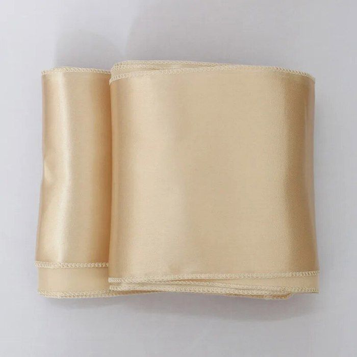 Elina Home Lot De 50 Serviettes Carrées En Satin Pour Décoration De