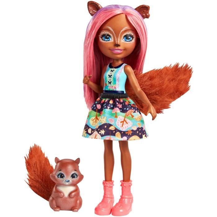 poupee avec animaux