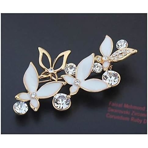 Broche vntage trèfle à 4 feulles par Coro en très bon état vntage