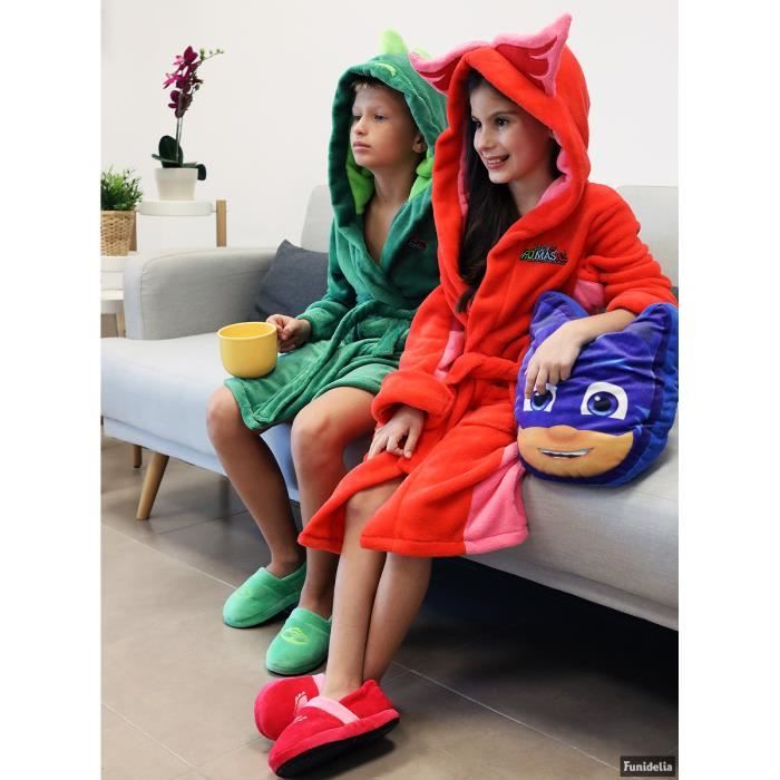 Peignoir enfant rouge sale