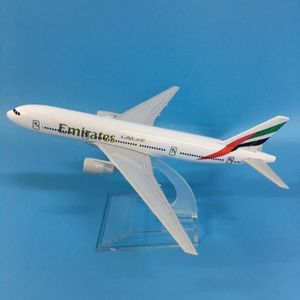 Échelle 1:400 Réplique d'avion en métal 15cm Emirates Airlines