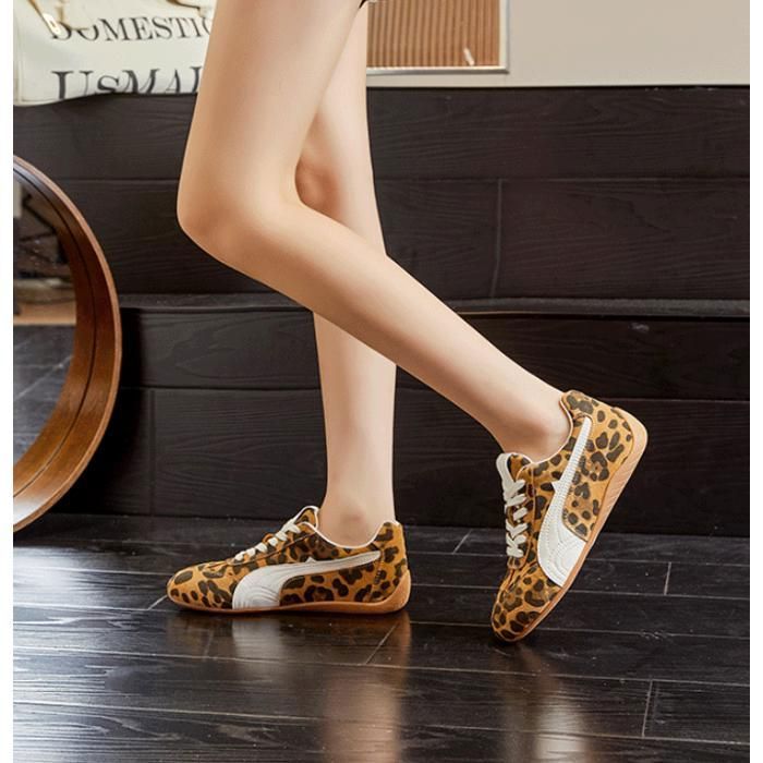 Chaussures de sport pour femmes, design tendance en léopard