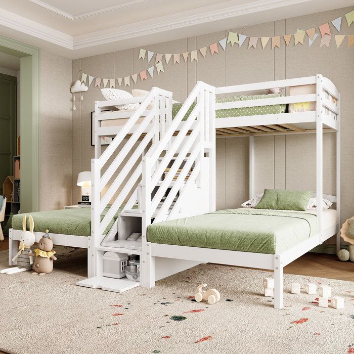 Lit superposé triple enfant en pin blanc avec échelle de rangement