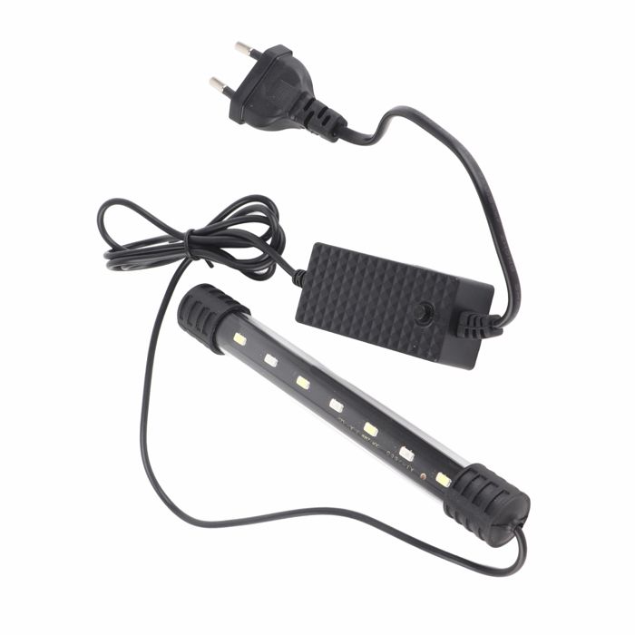 Comparer les prix de SURENHAP Lumière daquarium LED LED Aquarium Light High luminosité submersible Blue animalerie eclairage ZY 15B avec commutateur
