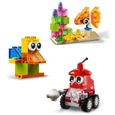 LEGO® 4+ Classic 11013 Briques transparentes créatives, Jeu de construction en briques incluant des animaux pour enfants-2
