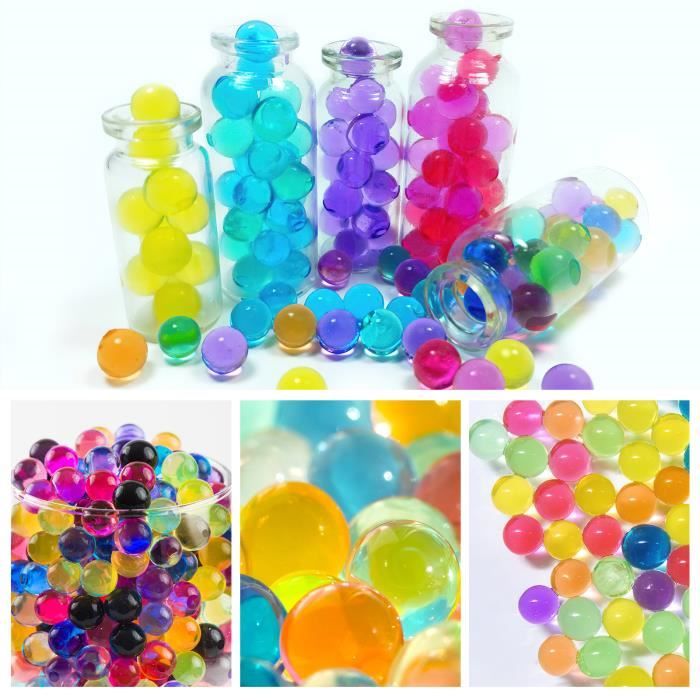 Arrière-plan Carré Avec Scène Décorée De Boules Colorées Et D'arc-en-ciel Pour Enfants | Vecteur