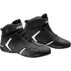CHAUSSURE - BOTTE Ixon chaussure moto Gambler noir blanc waterproof