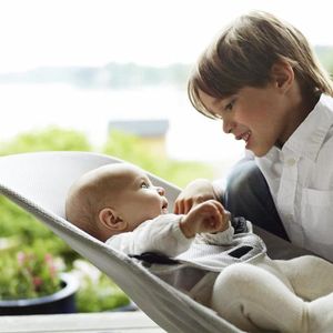 TRANSAT Transat pour bébé - Transat le bonheur - 80x40x51.5cm - Gris - Avec arche jouet