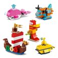 LEGO® 11018 Classic Jeux Créatifs Dans L’Océan, Boite de Briques, 6 Modèles Miniatures de Bateau, Sous-Marin, Baleine-2