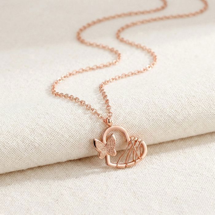 Collier cadenas en cristal : grosse chaîne en argent, pendentif en cristal clair - France