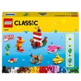 LEGO® 11018 Classic Jeux Créatifs Dans L’Océan, Boite de Briques, 6 Modèles Miniatures de Bateau, Sous-Marin, Baleine-5