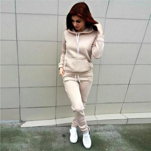 Ensemble jogging hotsell beige femme