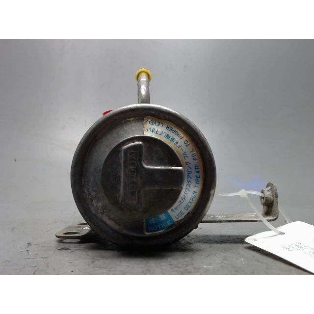 RACCORDEMENT RESERVOIR RESERVOIR POMPE LIQUIDE DE DIRECTION ASSISTEE