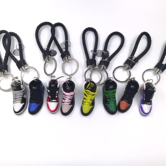 Porte-clés original chaussure de marche et gourdeTROIKA pour homme ou pour  femme