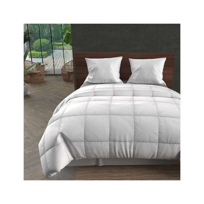Couette blanche 240x260 cm CONFORT toutes saisons, par Intemporel