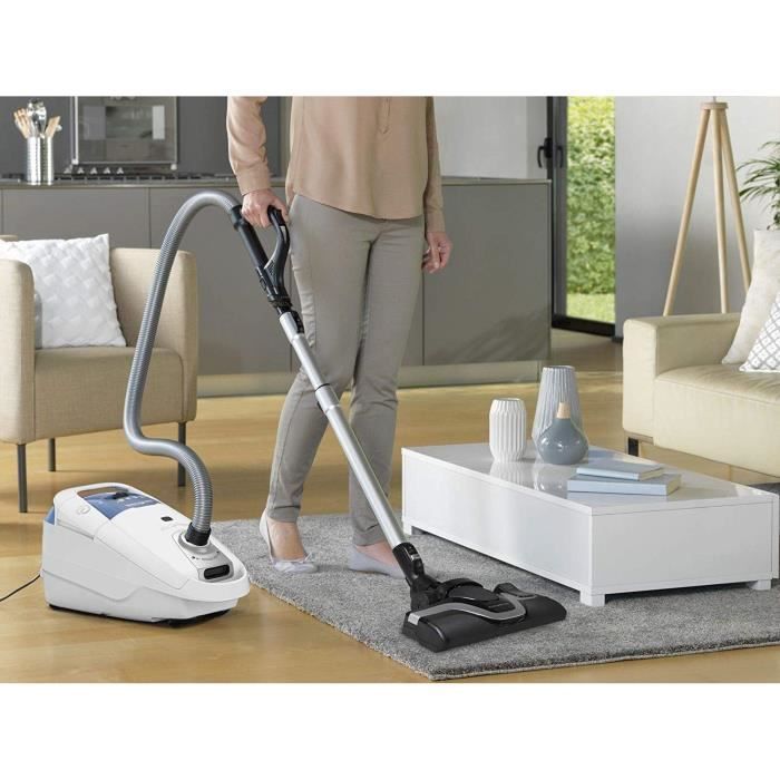 Aspirateur rowenta silence sales force extreme 64 db