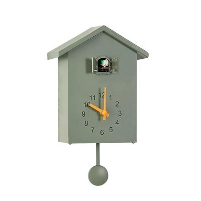 Engstler Pendule à Coucou à Quartz Maison de la Forêt-Noire avec Buveur de bière et Roue du Moulin Mobile, avec Musique en 471 QMT