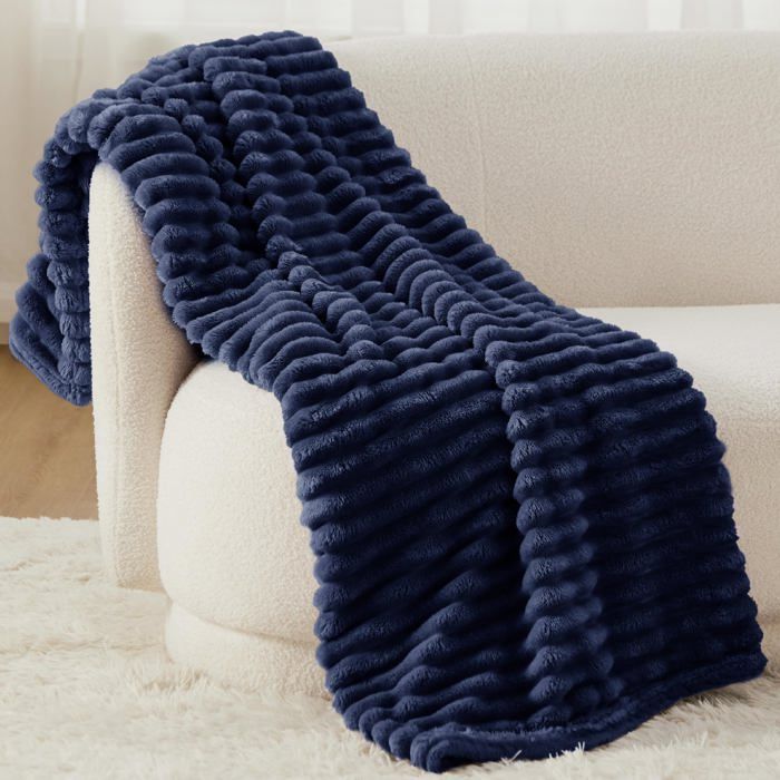 Bedsure Velours Côtelé Fleece - Plaid Chaud pour Chambre & Salon - Style Cocooning - Bleu Parade - 270x230cm
