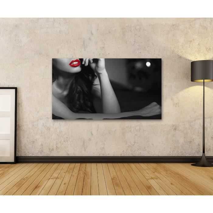 Poster Grandes lèvres de la femme rouge isolé sur fond blanc