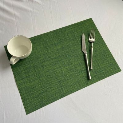 Set de Table Lot de 6, Set Table Lavable Résiste à la Chaleur Antidérapant Tissé Sets de Table PVC Vinyle 30x45cm (Vert) - Maison Set de Table Lot de 6, Set Table Lavable Résiste à la Chaleur Antidérapant Tissé Sets de Table PVC Vinyle 30x45cm (Vert) - Maison