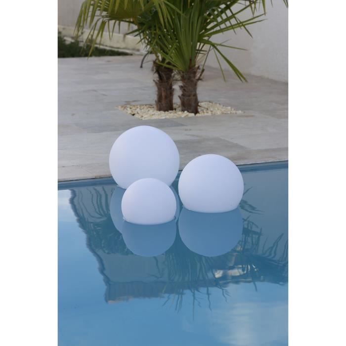 Eclairage de jardin - UBBINK - SolarFloat 20 - Boule Ø20 cm - Télécommande - 16 couleurs au choix