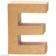 Lettre en carton E qui tient debout  - 17,5 x 13 x 5,5 cm Lettre en carton à peindre ou à décorer : - Hauteur : 17,5 cm - Epaisseur-0