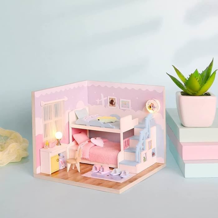 Cuteefun Maison Miniature a Construire DIY Maison Poupee Miniature, maison minia