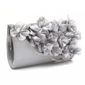 sac a main couleur argent
