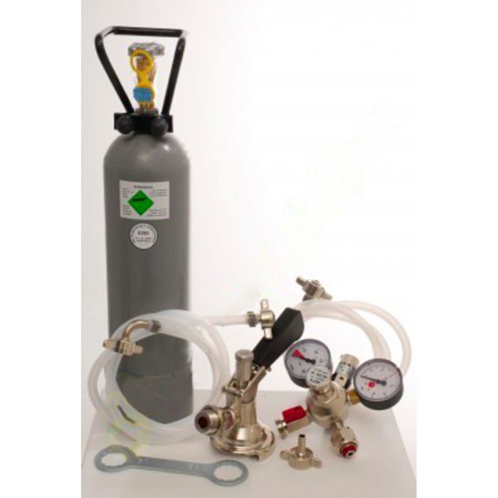 Paquet d'accessoires pour contact à 2 conducteurs avec 1x robinet Köpi, 1x robinet plat et une bouteille de Co2 de 2 kg