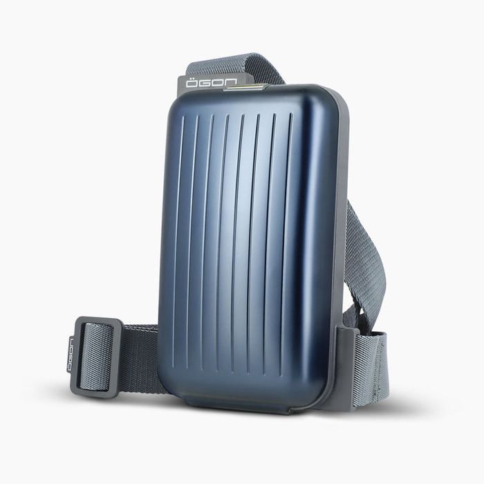 Sac banane - ÖGON DESIGN - Phone Bag - Aluminium anodisé - Bleu marine - Compact et pratique Sac banane - ÖGON DESIGN - Phone Bag - Aluminium anodisé - Bleu marine - Compact et pratique
